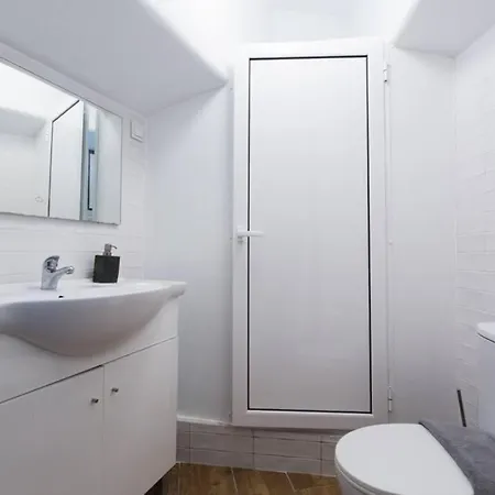 Apartment Ola - Castelo Iv